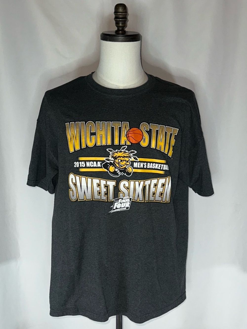 Wichita State University Shockers WSU 2015 Sweet Sixteen Basketball Sz Lg